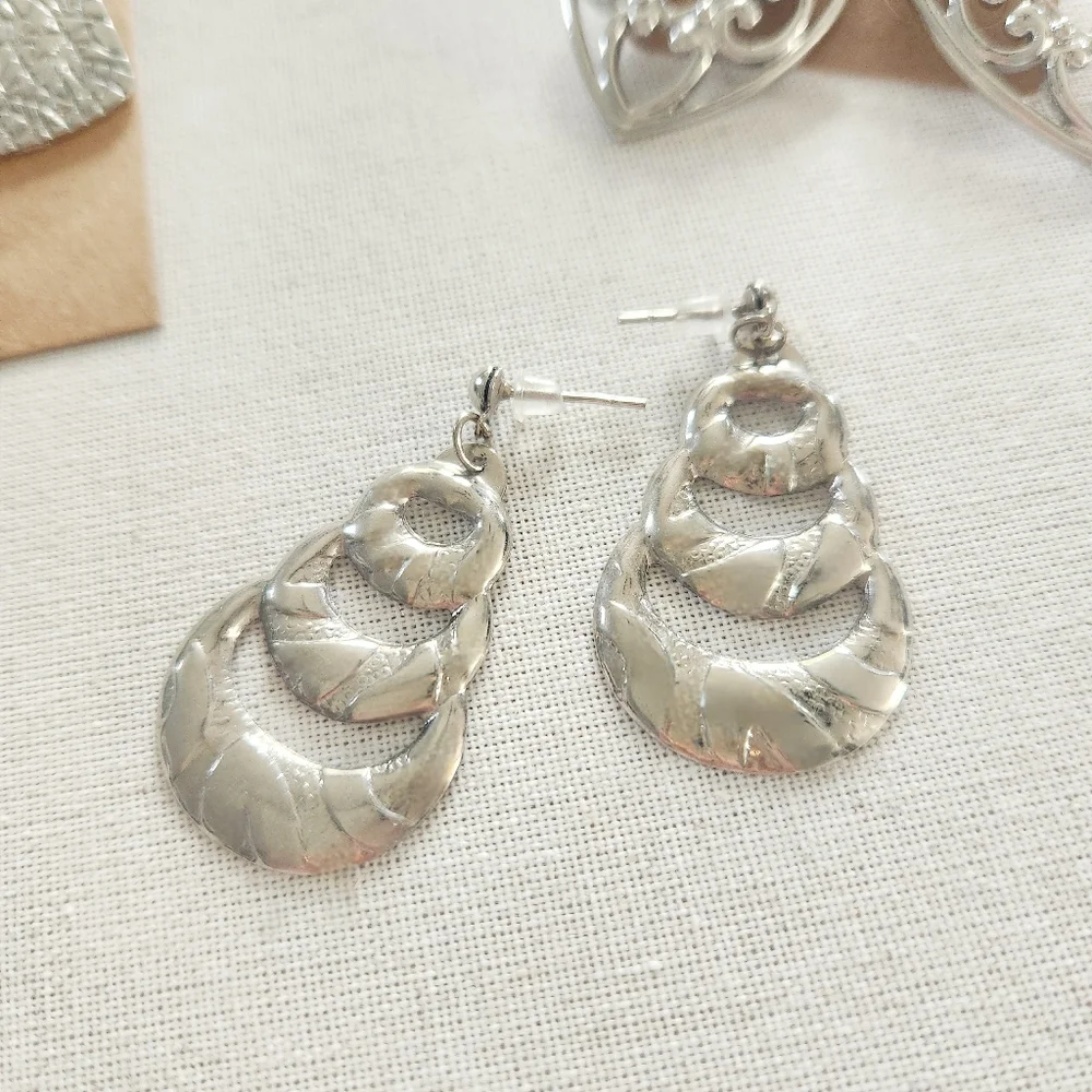 Silvertone Earring Bundle - 4 pairs set of pierced earrings - Picture 8 of 12